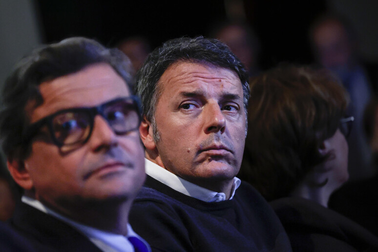 Calenda-Renzi，中心的瓦砾。 Forza Italia 准备收购