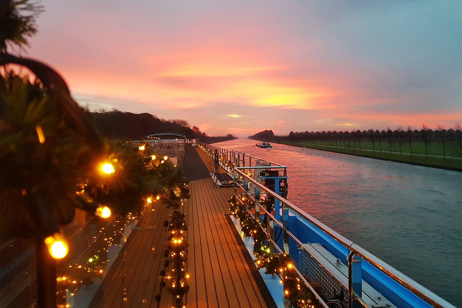 AmaMagna_Sun Deck_Christmas