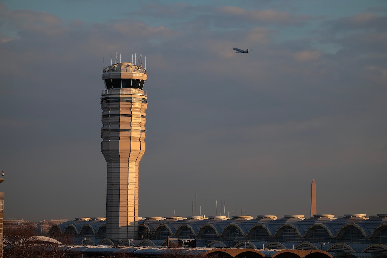 American Airlines Plane And Black Hawk Helicopter Crash Near Reagan National Airport