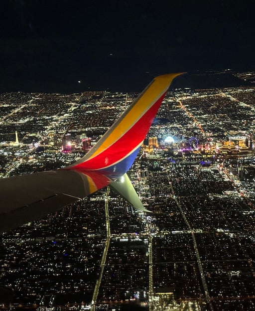 Southwest officially enters red-eye era with 5 overnight flights landing Friday morning